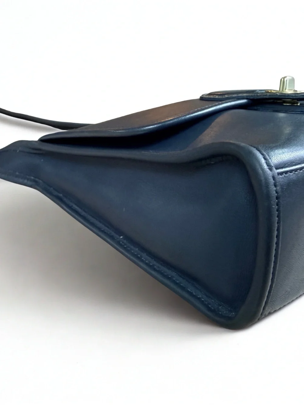 VINTAGE Coach Shelburne Flap 9038 Navy Blue Leather Crossbody + Dust Bag - MINT